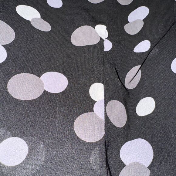 Womens NEW YORK AND COMPANY Black White Polka Dot Top S With Flattering Darts - Picture 10 of 10